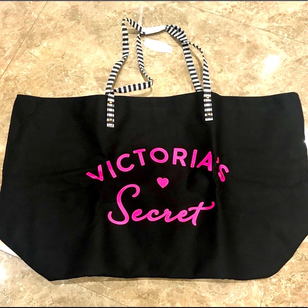 Brand New Victoria’s Secret Travel Bag/Tote
